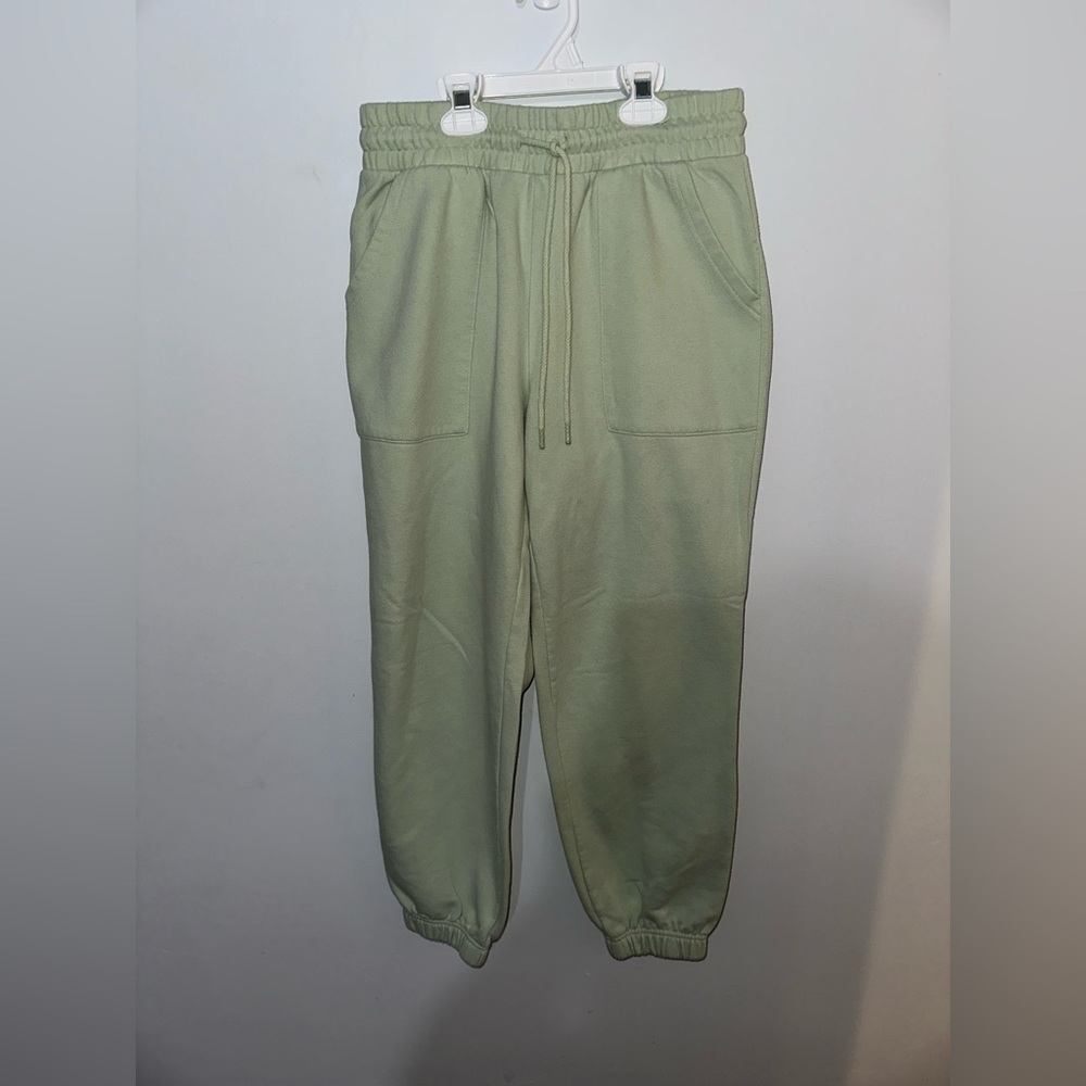 Universal Thread Sage Green Joggers